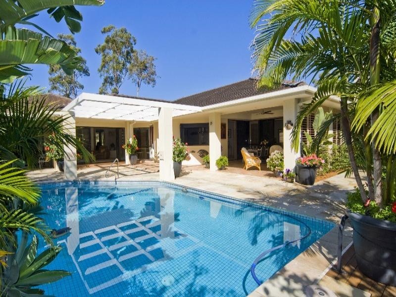 4 Jarvis Place, Arundel QLD 4214