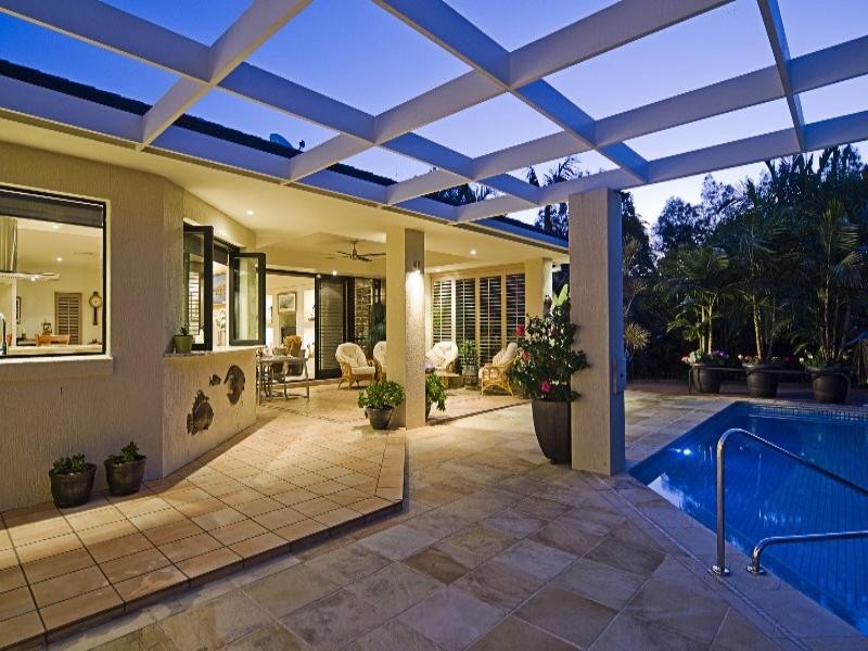 4 Jarvis Place, Arundel QLD 4214