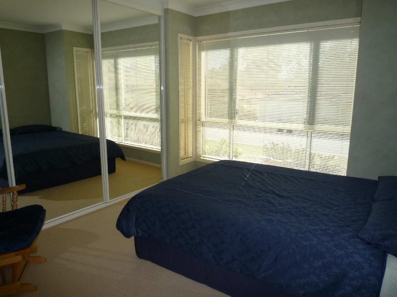 7 Adeliza Court, Arundel QLD 4214