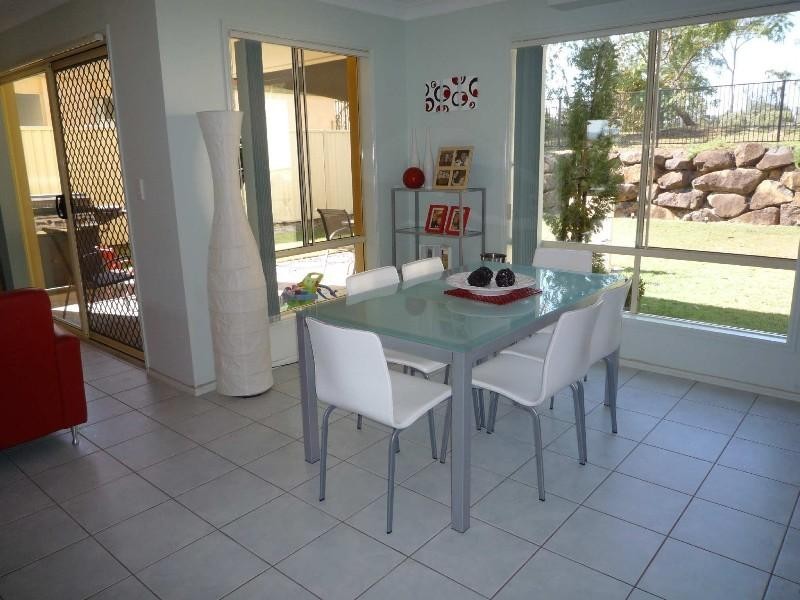 87 Tiger Drive, Arundel QLD 4214