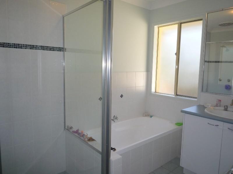 87 Tiger Drive, Arundel QLD 4214