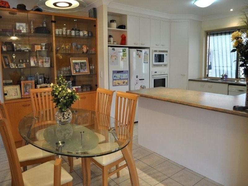 3 Carrumbella Drive, Arundel QLD 4214