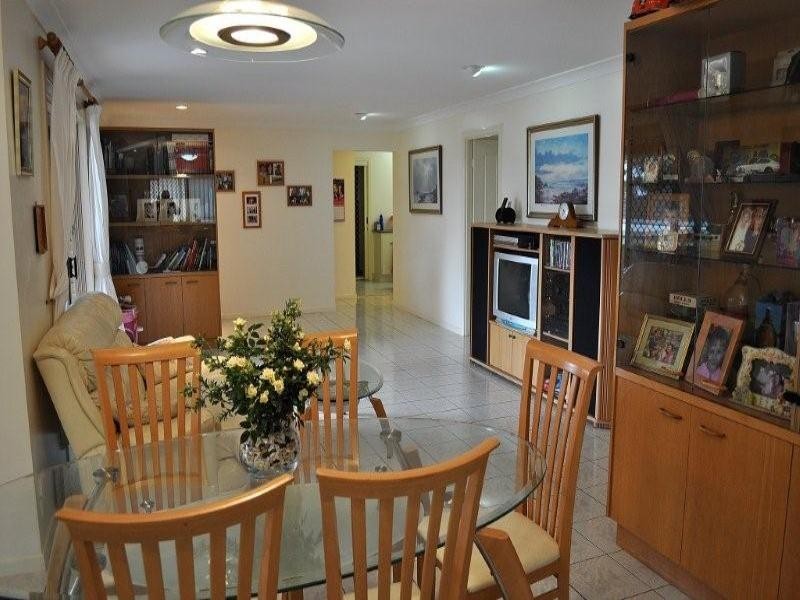 3 Carrumbella Drive, Arundel QLD 4214