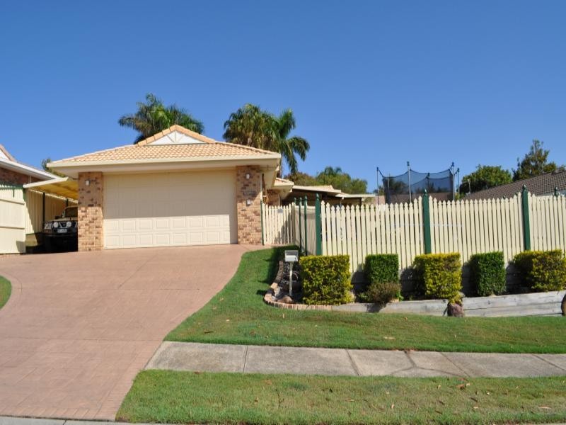 3 Carrumbella Drive, Arundel QLD 4214