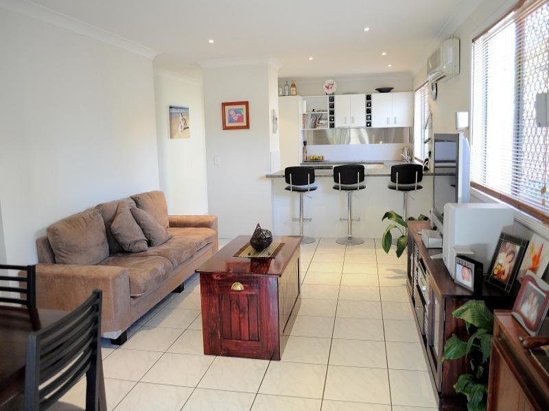 1/144 Greenacre Drive, Parkwood QLD 4214