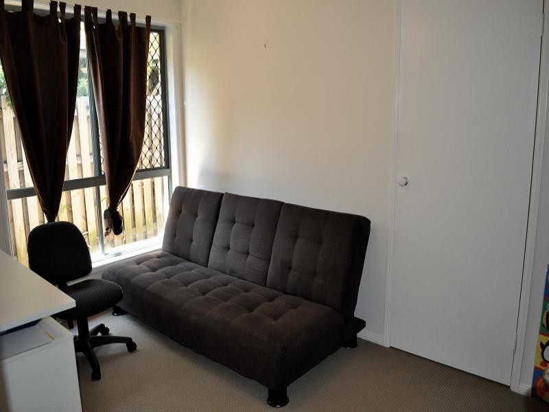 1/144 Greenacre Drive, Parkwood QLD 4214