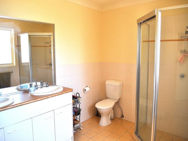 2 Lisa Court, Arundel QLD 4214