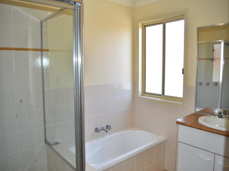 2 Lisa Court, Arundel QLD 4214