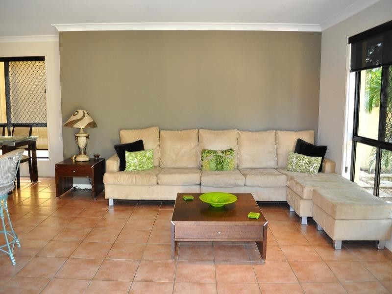 40 Arun Drive, Arundel QLD 4214