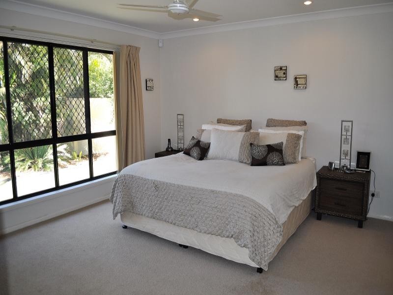 40 Arun Drive, Arundel QLD 4214