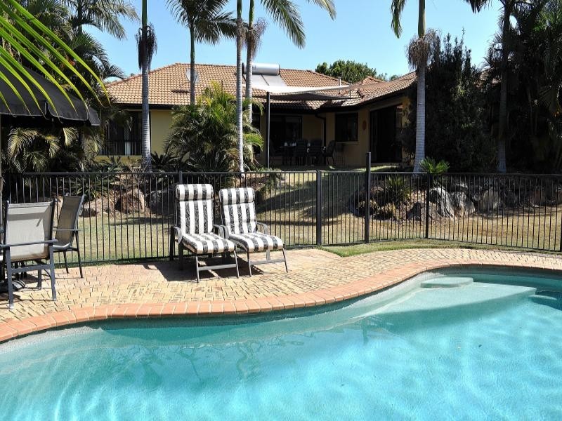 40 Arun Drive, Arundel QLD 4214