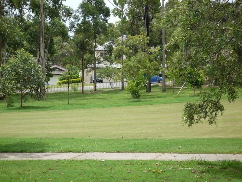 37 Chichester Drive, Arundel QLD 4214