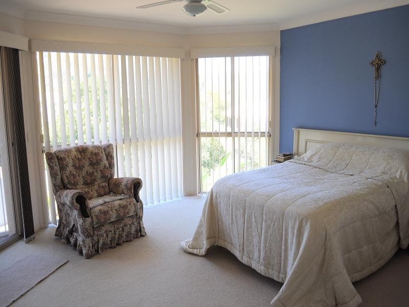 5 Lisa Court, Arundel QLD 4214