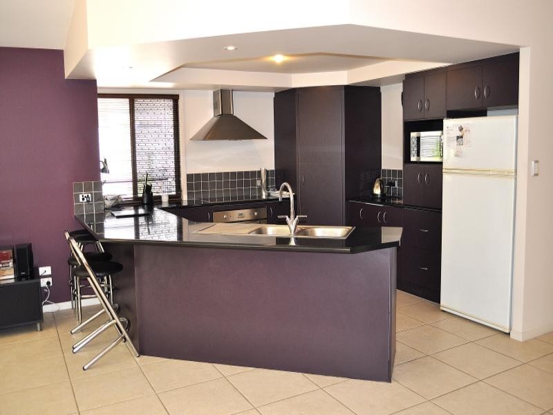 73 Arun Drive, Arundel QLD 4214