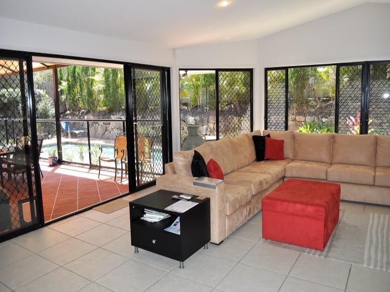 73 Arun Drive, Arundel QLD 4214