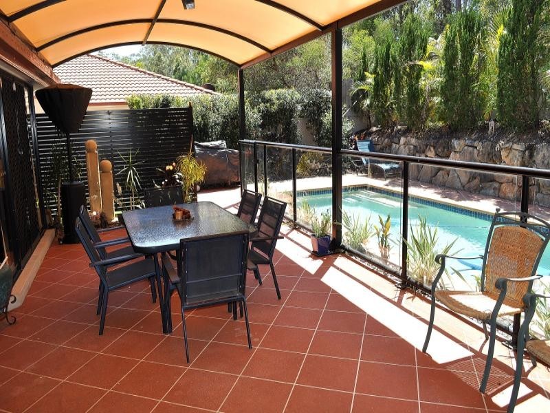 73 Arun Drive, Arundel QLD 4214