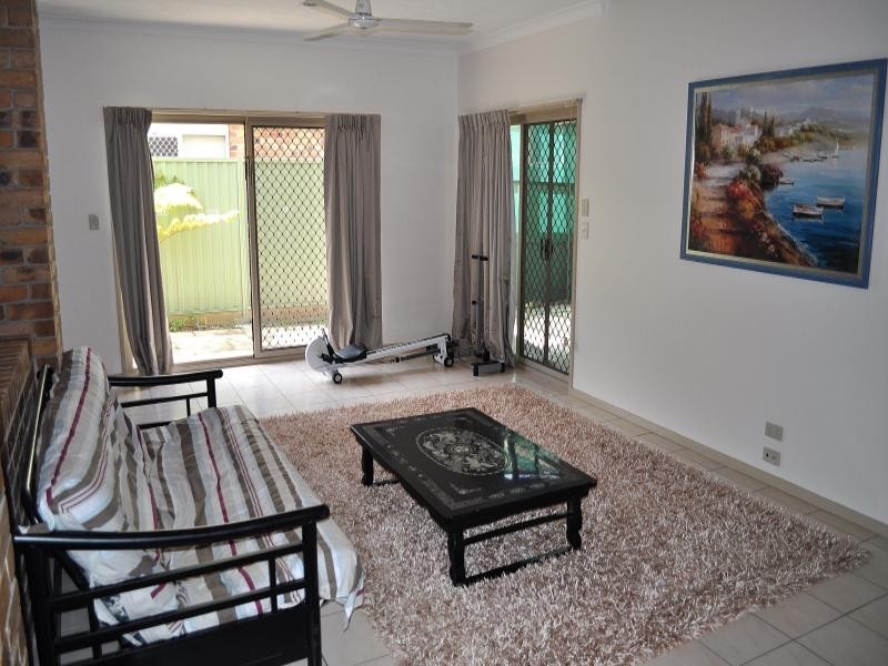 12 Von Nida Court, Parkwood QLD 4214