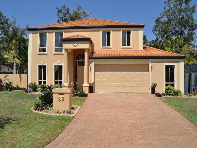 25 Hazel Court, Arundel QLD 4214