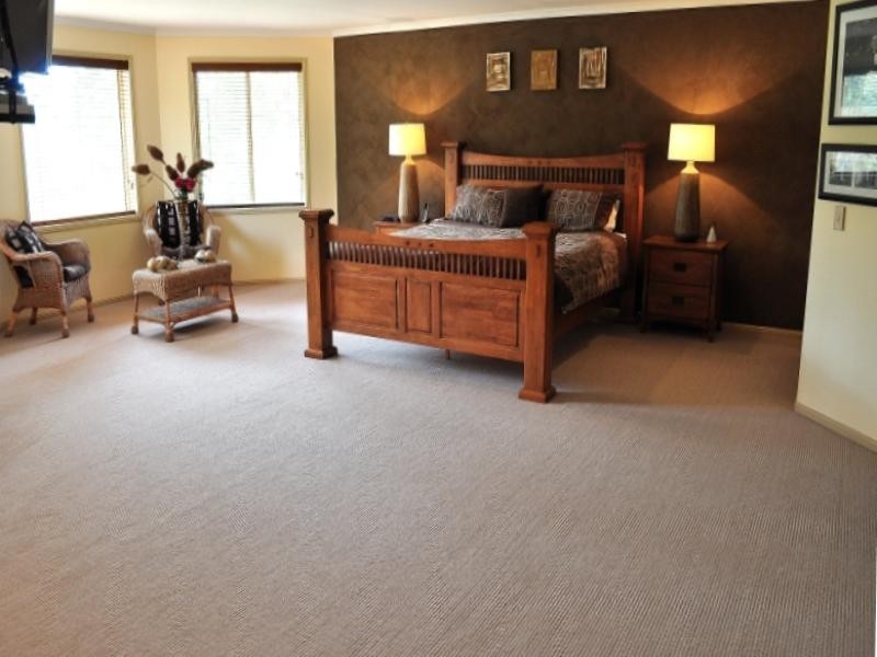 25 Hazel Court, Arundel QLD 4214