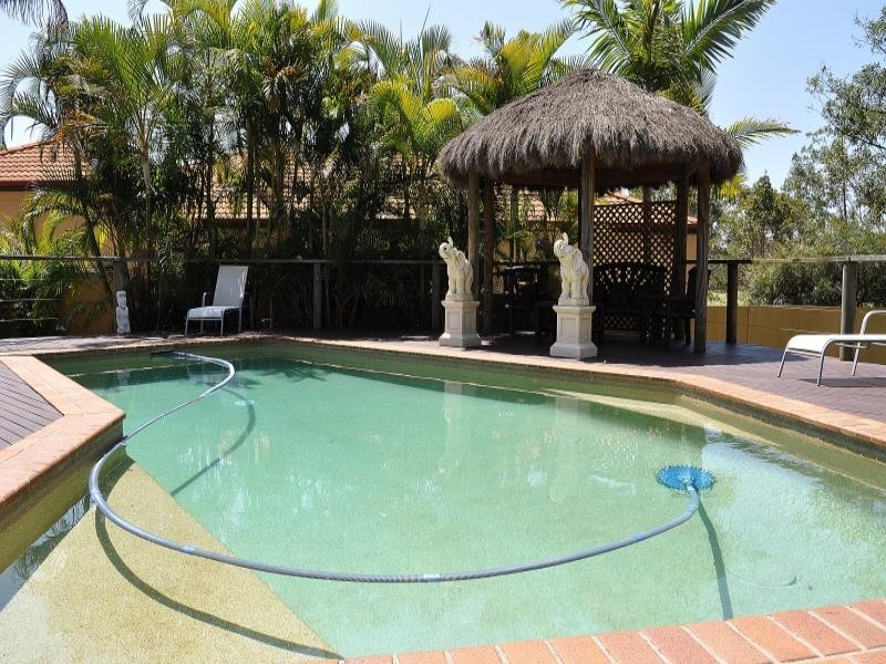 25 Hazel Court, Arundel QLD 4214