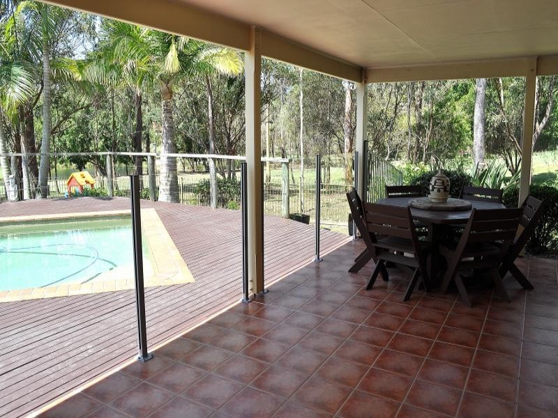 25 Hazel Court, Arundel QLD 4214