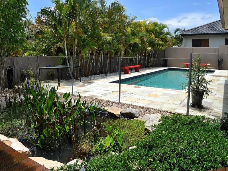 7 Worthing Court, Arundel QLD 4214