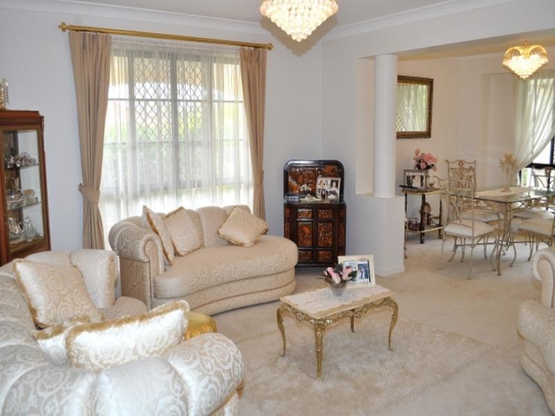 287 Napper Road, Arundel QLD 4214