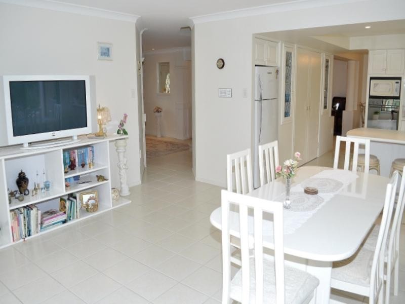 287 Napper Road, Arundel QLD 4214