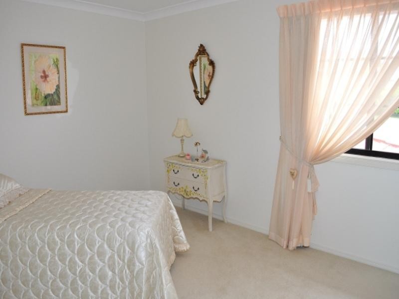 287 Napper Road, Arundel QLD 4214