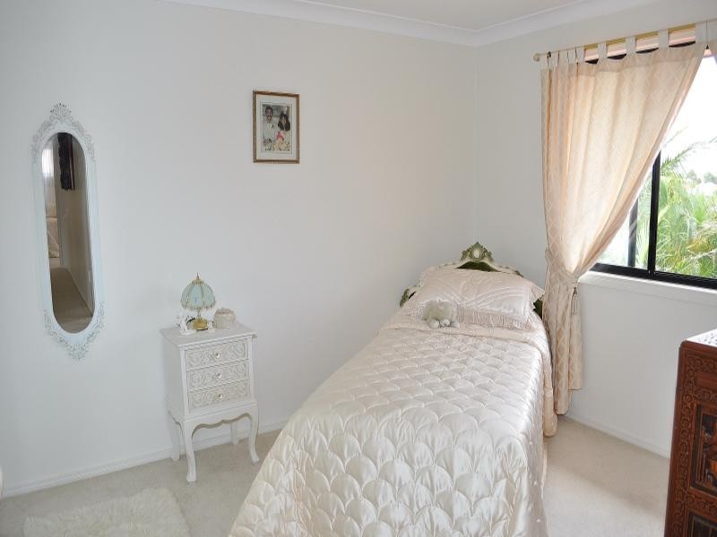 287 Napper Road, Arundel QLD 4214