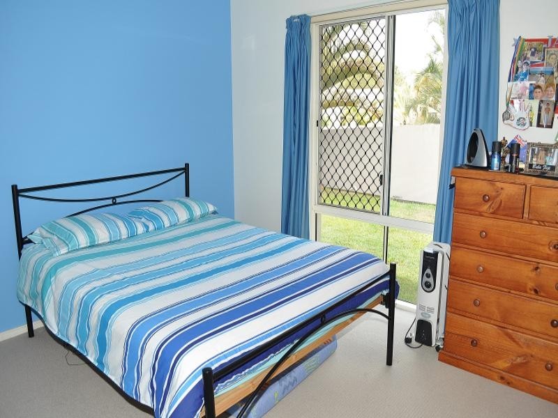 3 Blackfen Court, Arundel QLD 4214