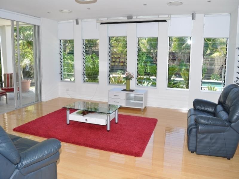 154 Lae Drive, Coombabah QLD 4216