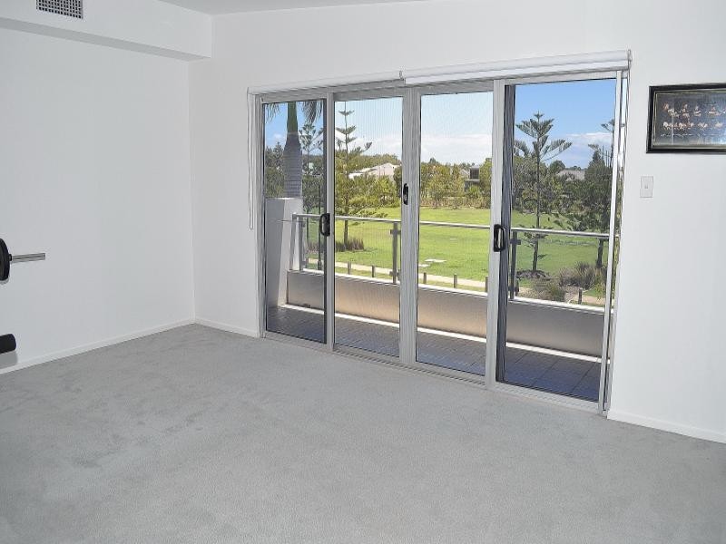 154 Lae Drive, Coombabah QLD 4216