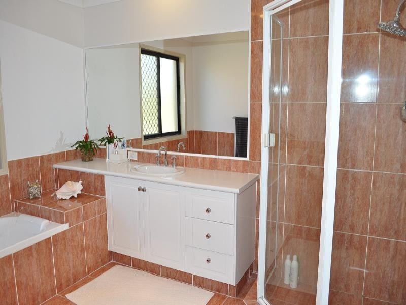 19 O’Brien Court, Arundel QLD 4214