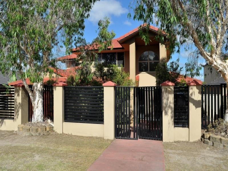 78 Tiger Drive, Arundel QLD 4214
