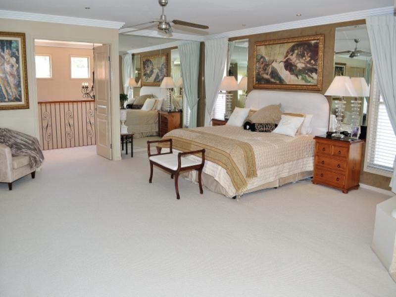 92 Arun Drive, Arundel QLD 4214