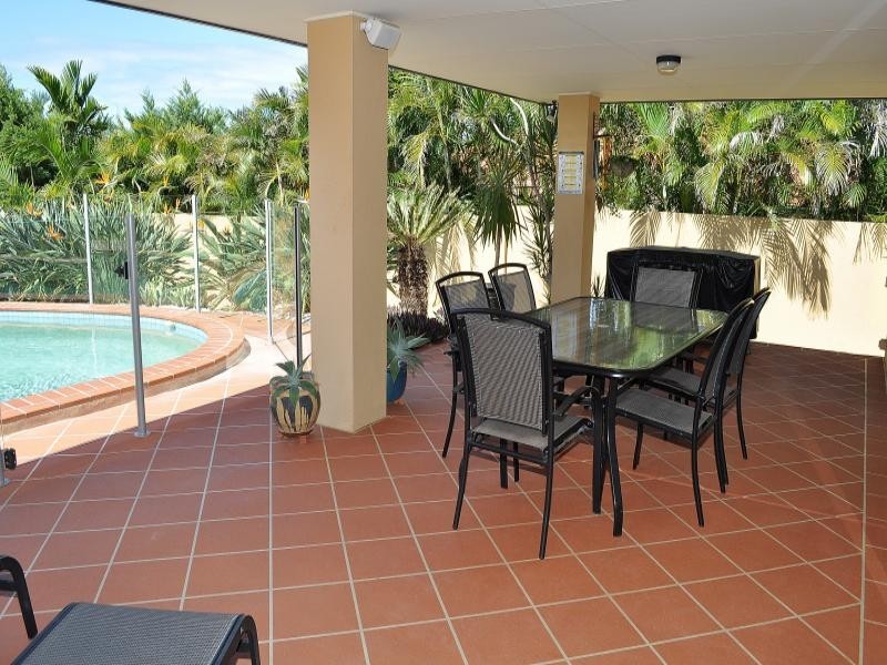 7 Bernard Court, Arundel QLD 4214