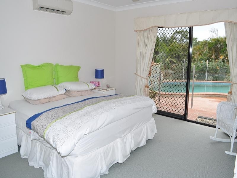 7 Bernard Court, Arundel QLD 4214