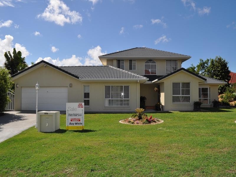 1 Delonix Court, Arundel QLD 4214