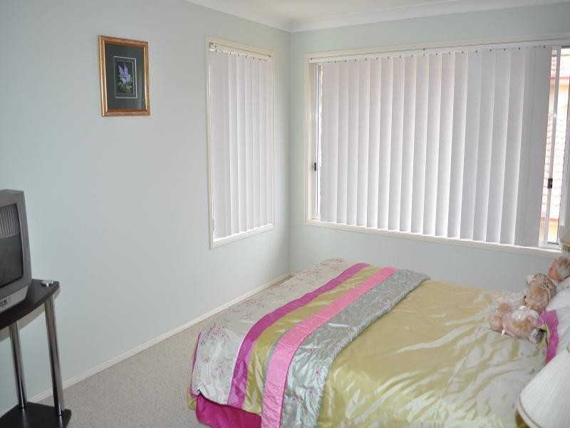 1 Delonix Court, Arundel QLD 4214