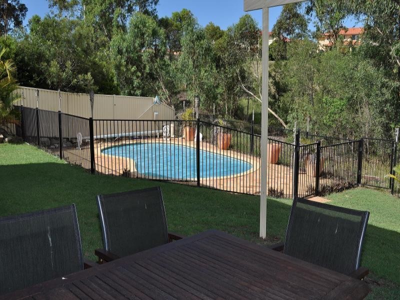 18 Golden Bear Drive, Arundel QLD 4214