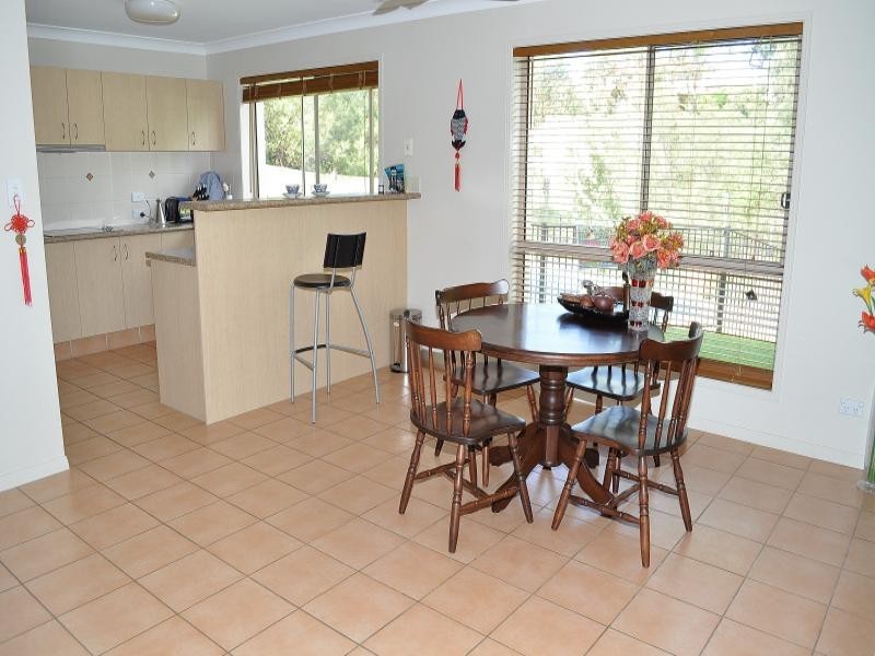 18 Golden Bear Drive, Arundel QLD 4214