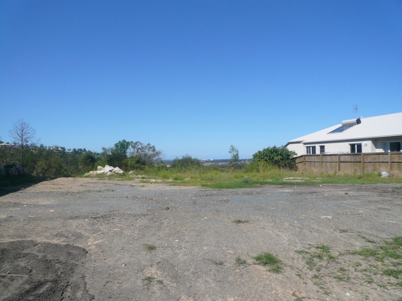 33 Salvado Drive, Pacific Pines QLD 4211