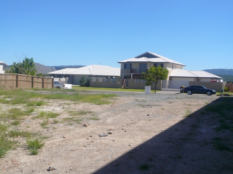 33 Salvado Drive, Pacific Pines QLD 4211