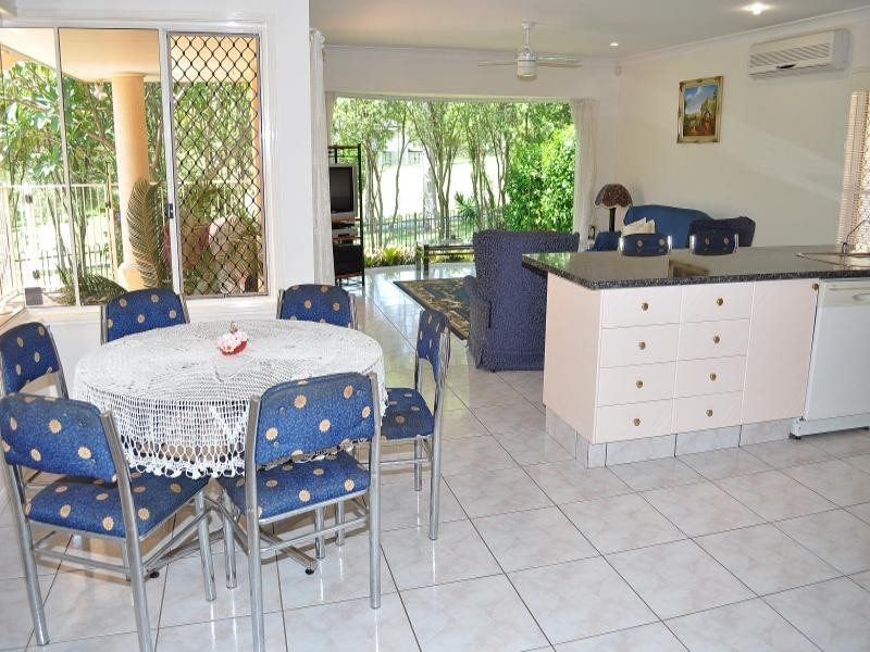 37 Chichester Drive, Arundel QLD 4214