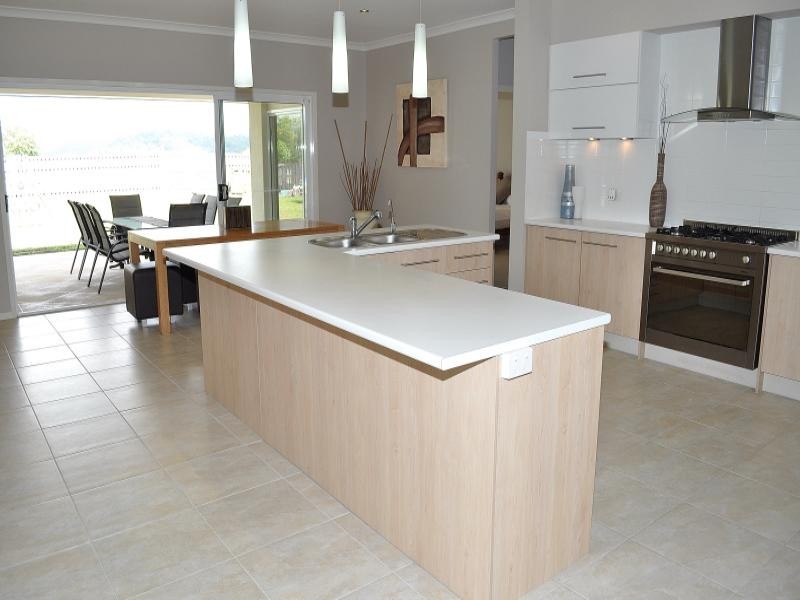 76 Salvado Drive, Pacific Pines QLD 4211