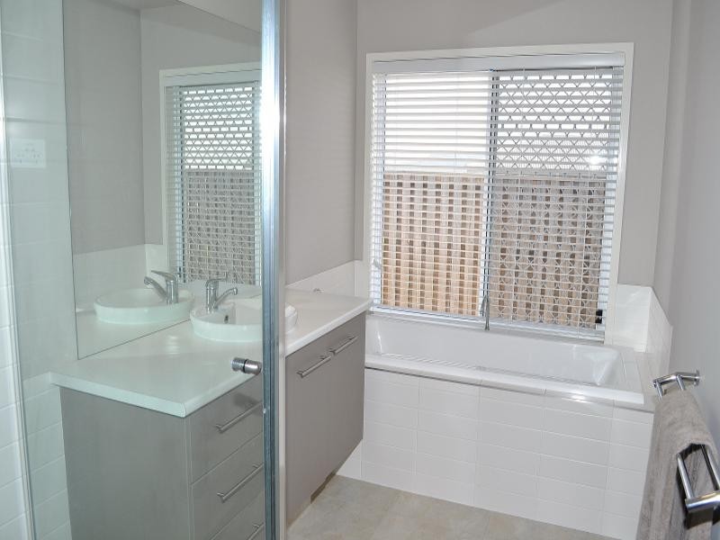 76 Salvado Drive, Pacific Pines QLD 4211