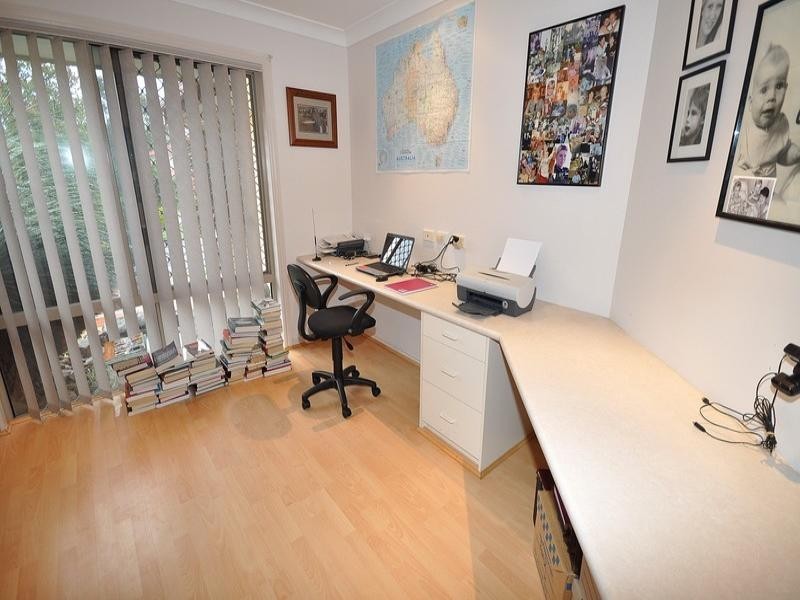 25 Fitzalan Circuit, Arundel QLD 4214