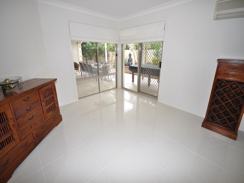 25 Fitzalan Circuit, Arundel QLD 4214