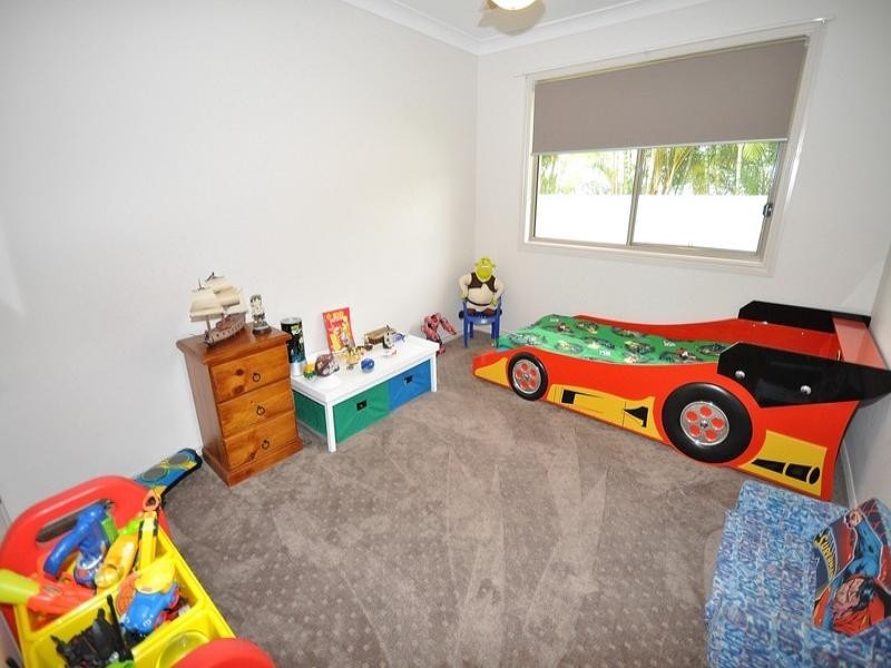 25 Fitzalan Circuit, Arundel QLD 4214